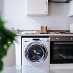 Hays Property Comfort Stay - Close To The City Center With Free Parking